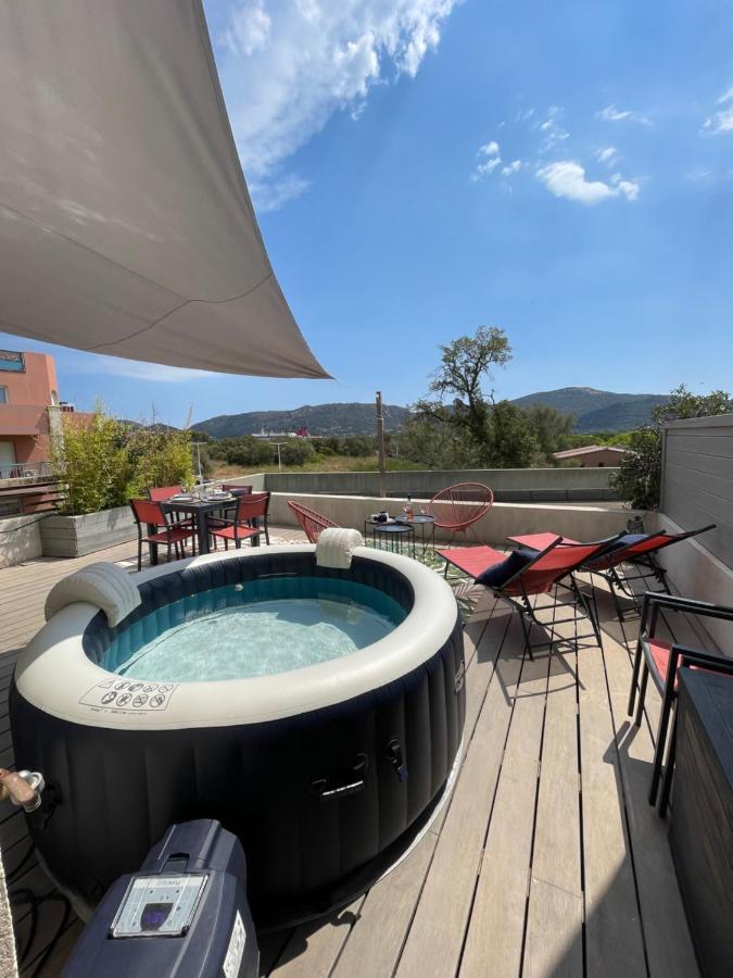 Superbe Appartement Sur Le Port, Jacuzzi, Piscine 포르토베쉬오 외부 사진